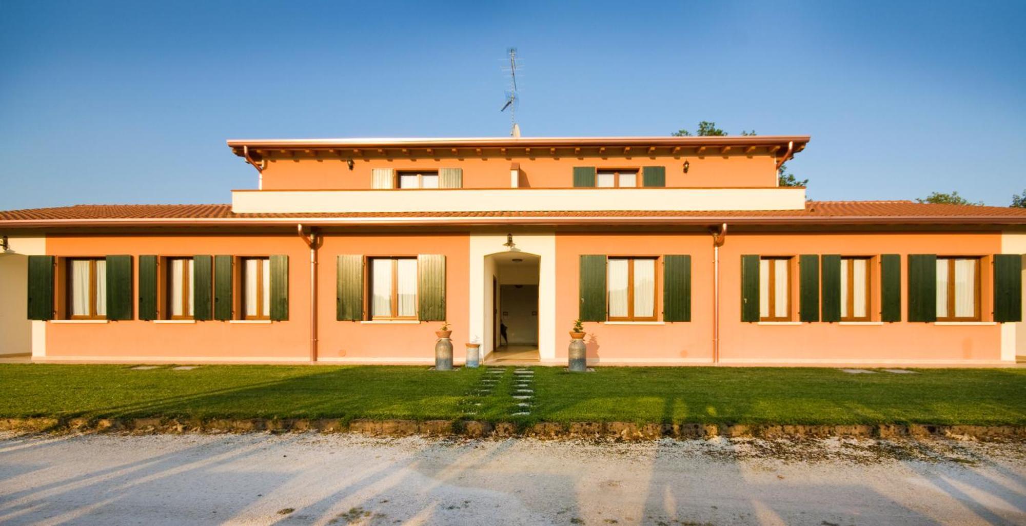 Agriturismo Cascina Roveri Monzambano Exterior photo
